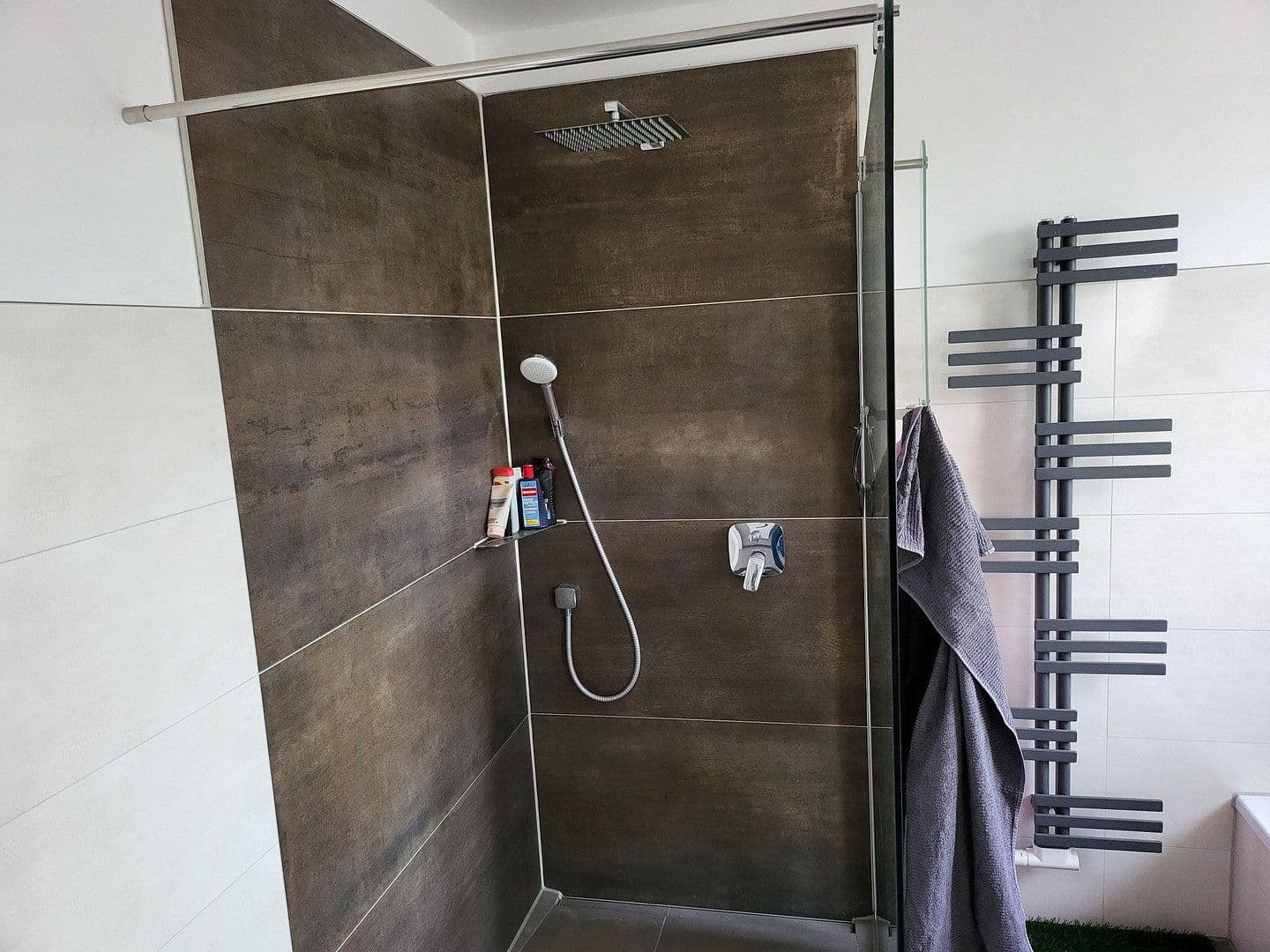 3 bedroom with open-plan kitchen flat to rent, 200 m², Waldenburger Straße 87, Glauchau, Saxony 3 bedroom with open-plan kitchen flat to rent, 200 m², Waldenburger Straße 87, Glauchau, Saxony