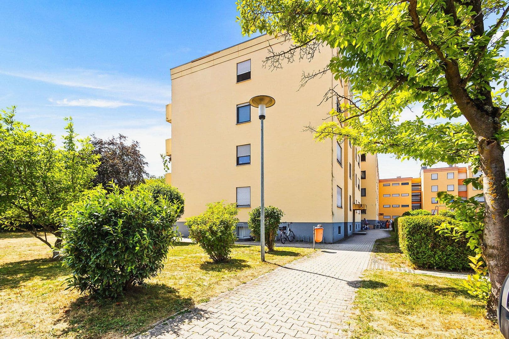 3 bedroom with open-plan kitchen flat for sale, 98 m², Ludwig-Scherl-Ring 3, Straubing, Bavaria 3 bedroom with open-plan kitchen flat for sale, 98 m², Ludwig-Scherl-Ring 3, Straubing, Bavaria