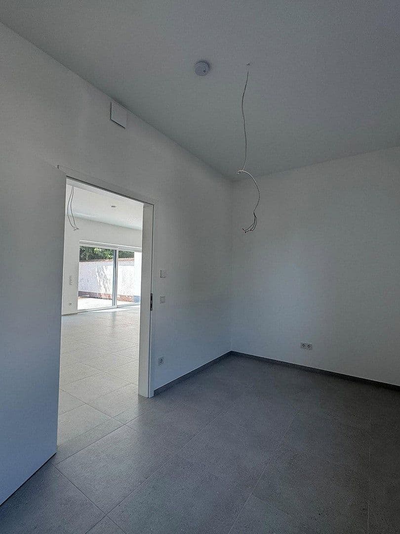 3 bedroom flat to rent, 121 m², Frankfurt am Main, Hesse 3 bedroom flat to rent, 121 m², Frankfurt am Main, Hesse