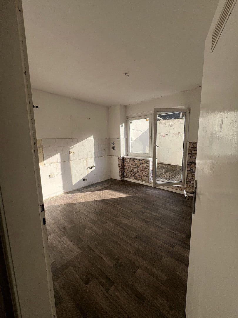 5 bedroom flat to rent, 115 m², Hochemmericher Str. 52, Duisburg, North Rhine-Westphalia 5 bedroom flat to rent, 115 m², Hochemmericher Str. 52, Duisburg, North Rhine-Westphalia