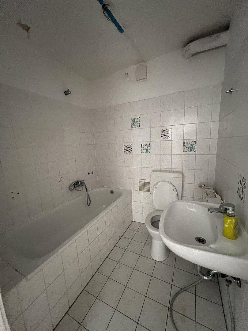 5 bedroom flat to rent, 115 m², Hochemmericher Str. 52, Duisburg, North Rhine-Westphalia 5 bedroom flat to rent, 115 m², Hochemmericher Str. 52, Duisburg, North Rhine-Westphalia