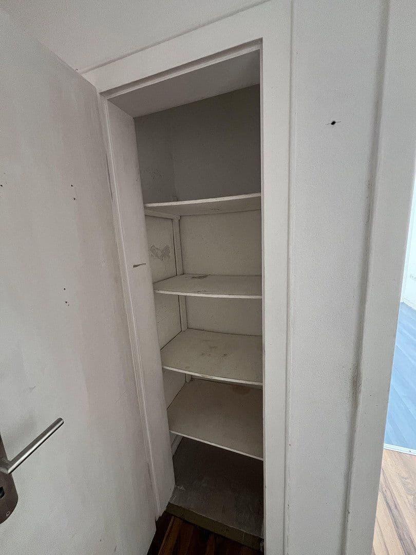 5 bedroom flat to rent, 115 m², Hochemmericher Str. 52, Duisburg, North Rhine-Westphalia 5 bedroom flat to rent, 115 m², Hochemmericher Str. 52, Duisburg, North Rhine-Westphalia