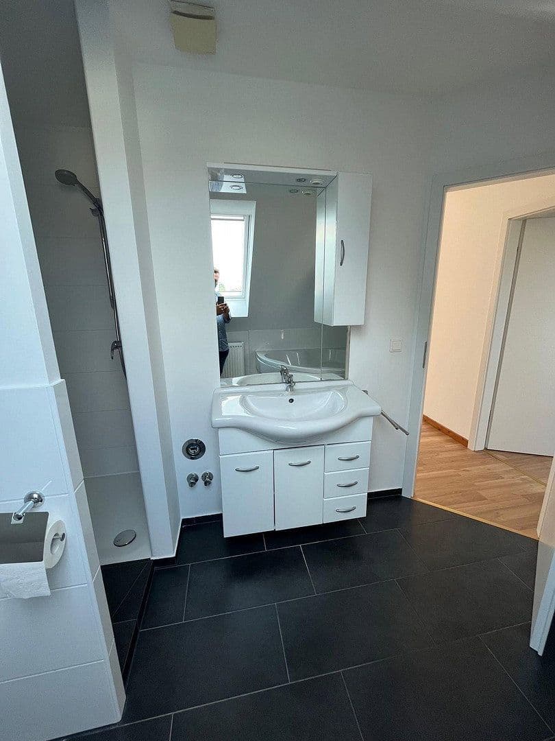 house for sale, 440 m², Bunnenbergstrasse 7, Garbsen, Lower Saxony house for sale, 440 m², Bunnenbergstrasse 7, Garbsen, Lower Saxony