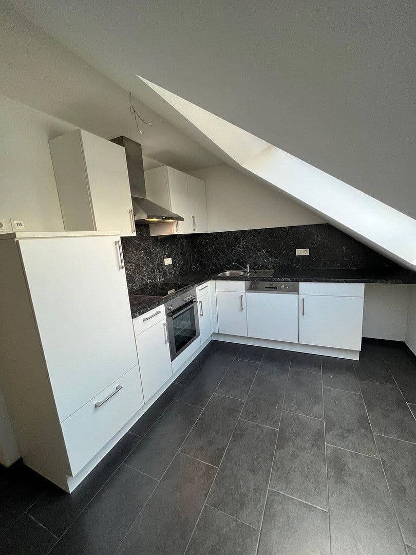 house for sale, 440 m², Bunnenbergstrasse 7, Garbsen, Lower Saxony house for sale, 440 m², Bunnenbergstrasse 7, Garbsen, Lower Saxony
