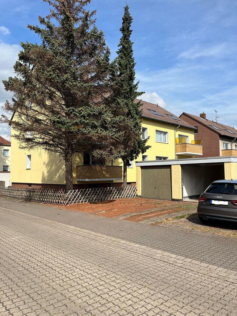 house for sale, 440 m², Bunnenbergstrasse 7, Garbsen, Lower Saxony house for sale, 440 m², Bunnenbergstrasse 7, Garbsen, Lower Saxony