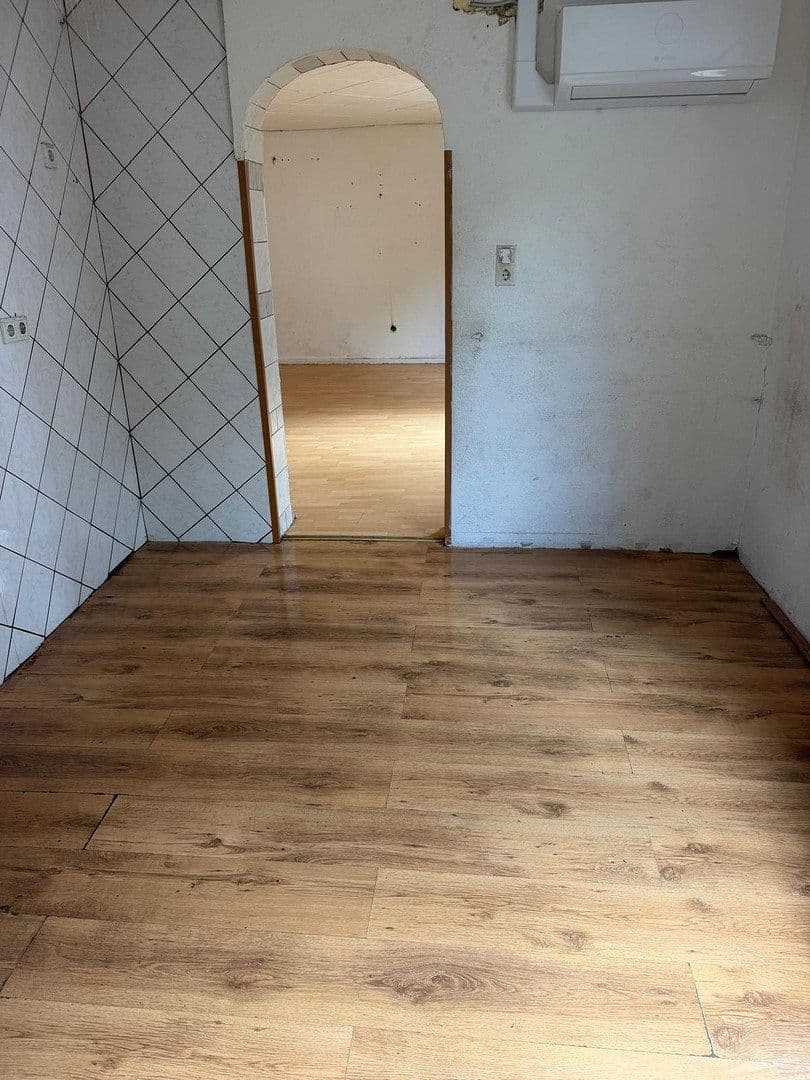 3 bedroom flat to rent, 70 m², Schwarzbach 134, Wuppertal, North Rhine-Westphalia 3 bedroom flat to rent, 70 m², Schwarzbach 134, Wuppertal, North Rhine-Westphalia
