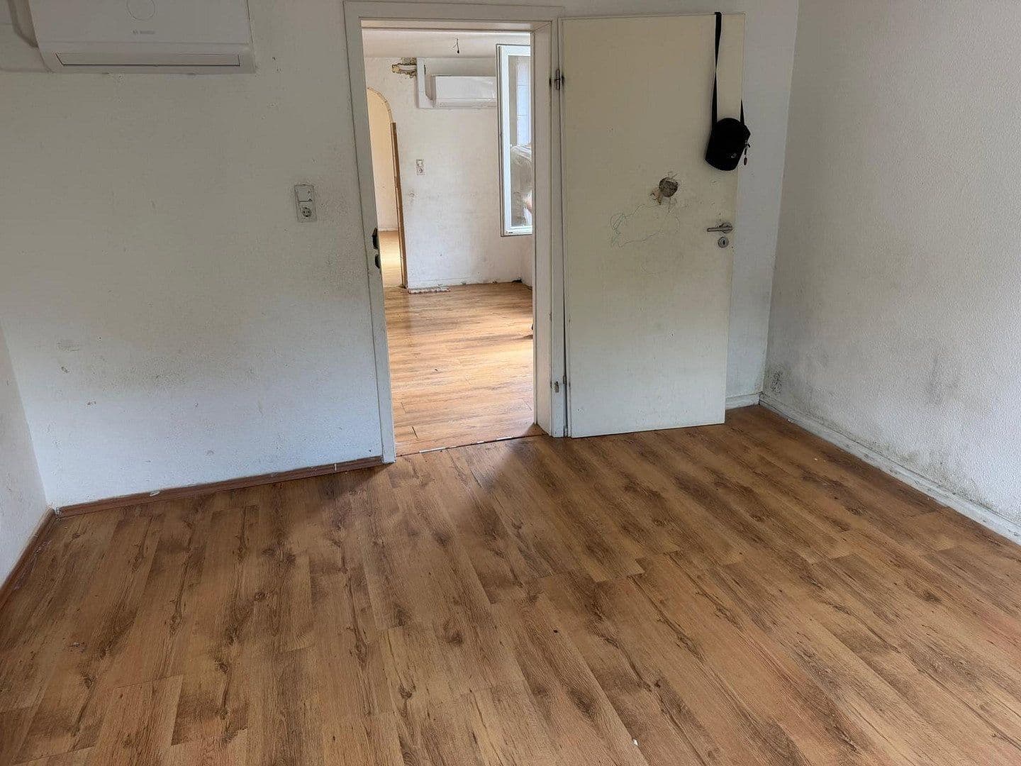 3 bedroom flat to rent, 70 m², Schwarzbach 134, Wuppertal, North Rhine-Westphalia 3 bedroom flat to rent, 70 m², Schwarzbach 134, Wuppertal, North Rhine-Westphalia