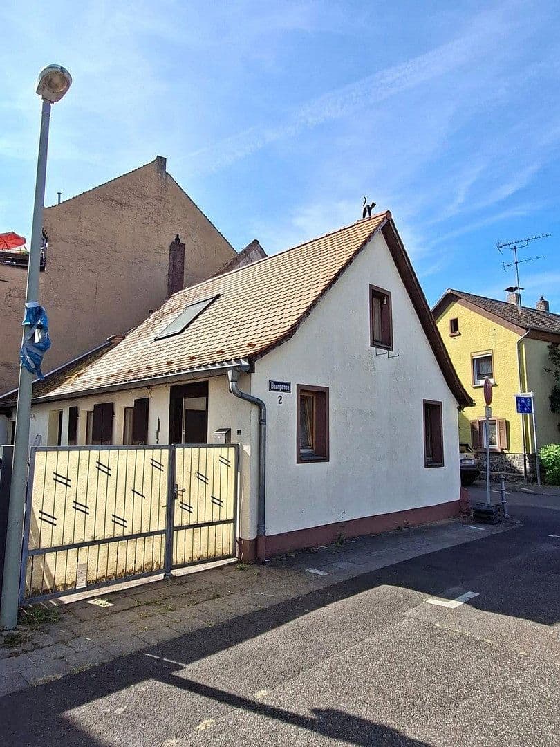 1 bedroom with open-plan kitchen flat to rent, 65 m², Borngasse 2, Hanau, Hesse 1 bedroom with open-plan kitchen flat to rent, 65 m², Borngasse 2, Hanau, Hesse