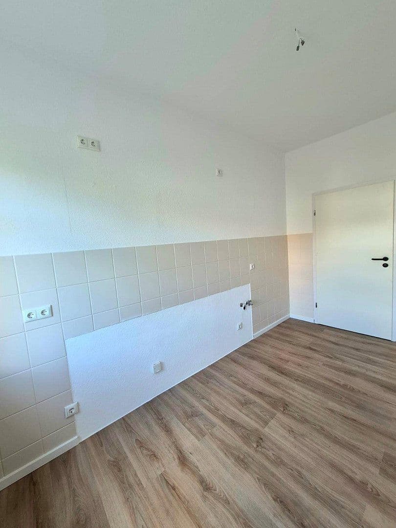 3 bedroom flat to rent, 75 m², Lomlerstraße 14, Zwenkau, Saxony 3 bedroom flat to rent, 75 m², Lomlerstraße 14, Zwenkau, Saxony