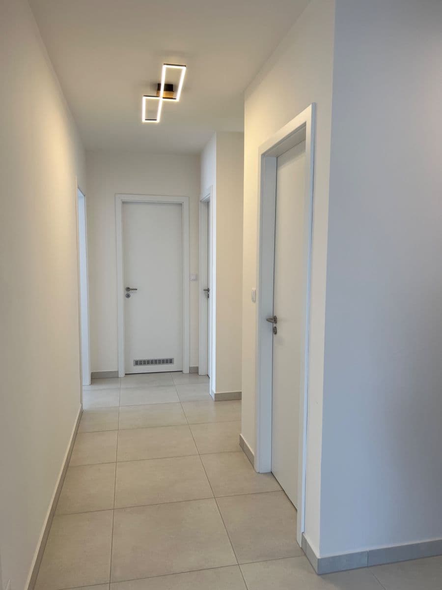 2 bedroom with open-plan kitchen flat to rent, 99 m², Pavla Beneše, Prague, Prague 2 bedroom with open-plan kitchen flat to rent, 99 m², Pavla Beneše, Prague, Prague