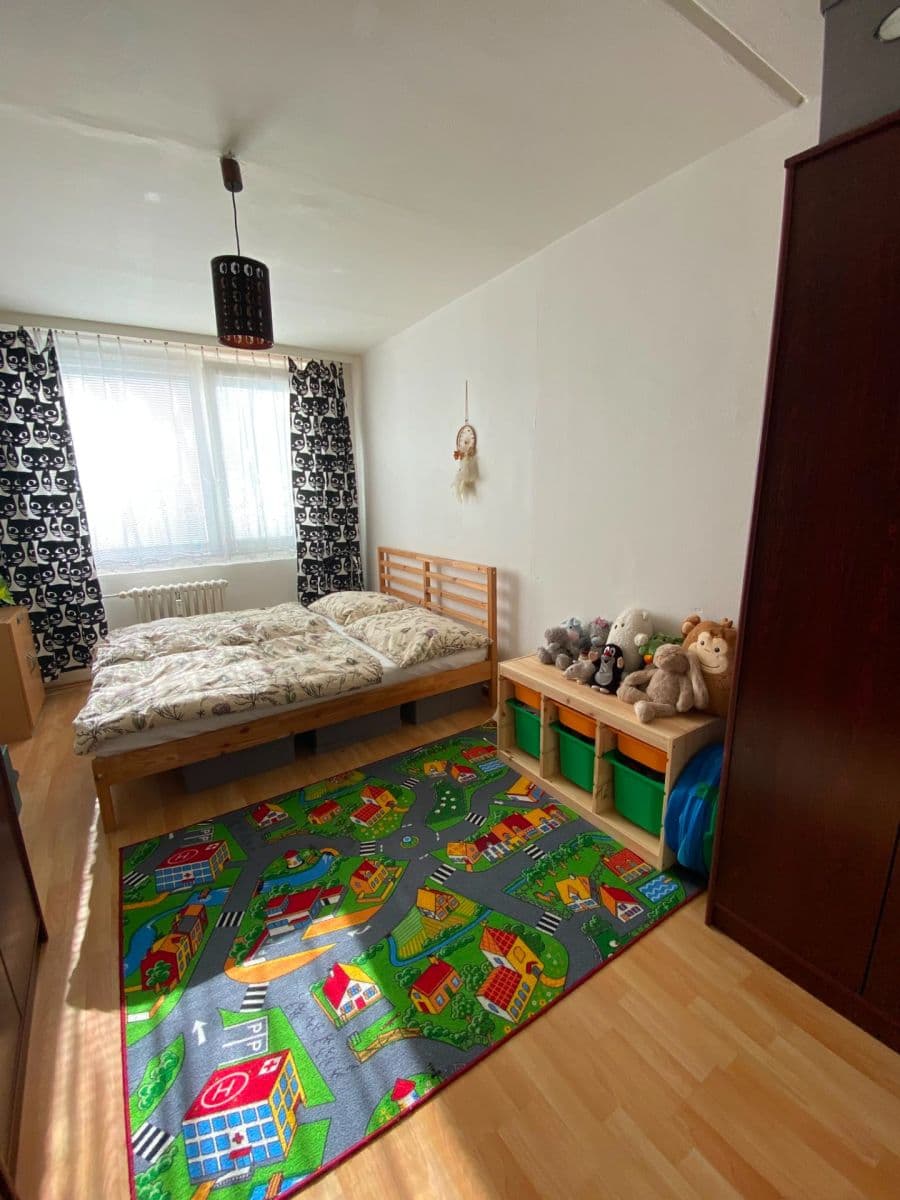 1 bedroom with open-plan kitchen flat to rent, 40 m², Bryksova, Prague, Prague 1 bedroom with open-plan kitchen flat to rent, 40 m², Bryksova, Prague, Prague