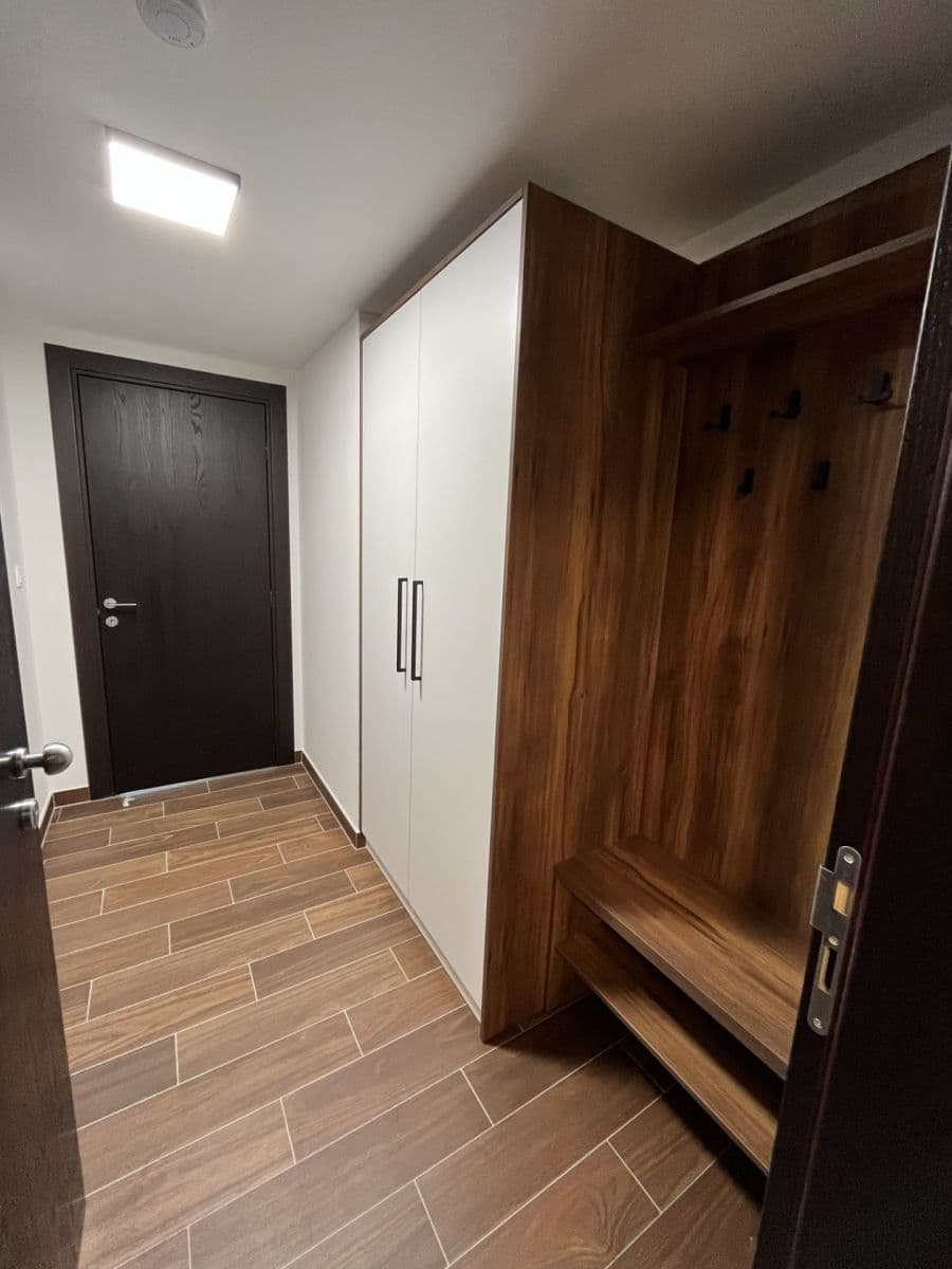 Studio flat to rent, 33 m², Třída Jiřího Pelikána, Olomouc, Olomoucký Region Studio flat to rent, 33 m², Třída Jiřího Pelikána, Olomouc, Olomoucký Region