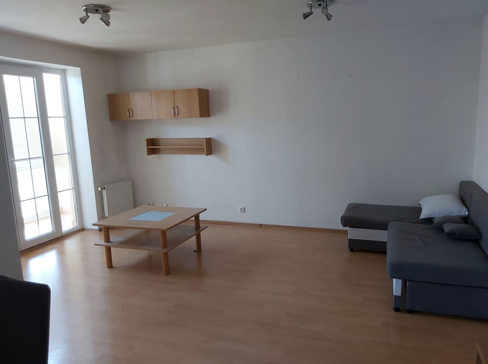 1 bedroom with open-plan kitchen flat to rent, 45 m², Okružní, Vestec, Středočeský Region 1 bedroom with open-plan kitchen flat to rent, 45 m², Okružní, Vestec, Středočeský Region