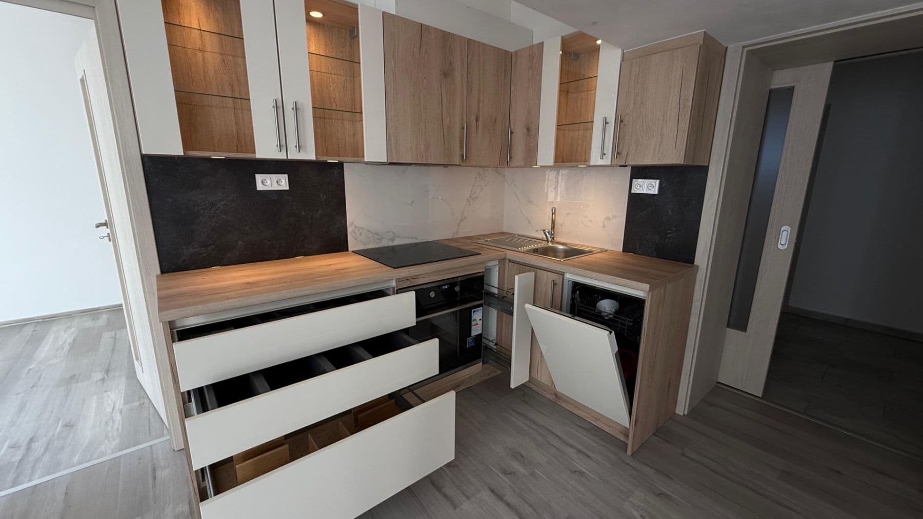 1 bedroom with open-plan kitchen flat to rent, 46 m², Železničářská, Jičín, Královéhradecký Region 1 bedroom with open-plan kitchen flat to rent, 46 m², Železničářská, Jičín, Královéhradecký Region