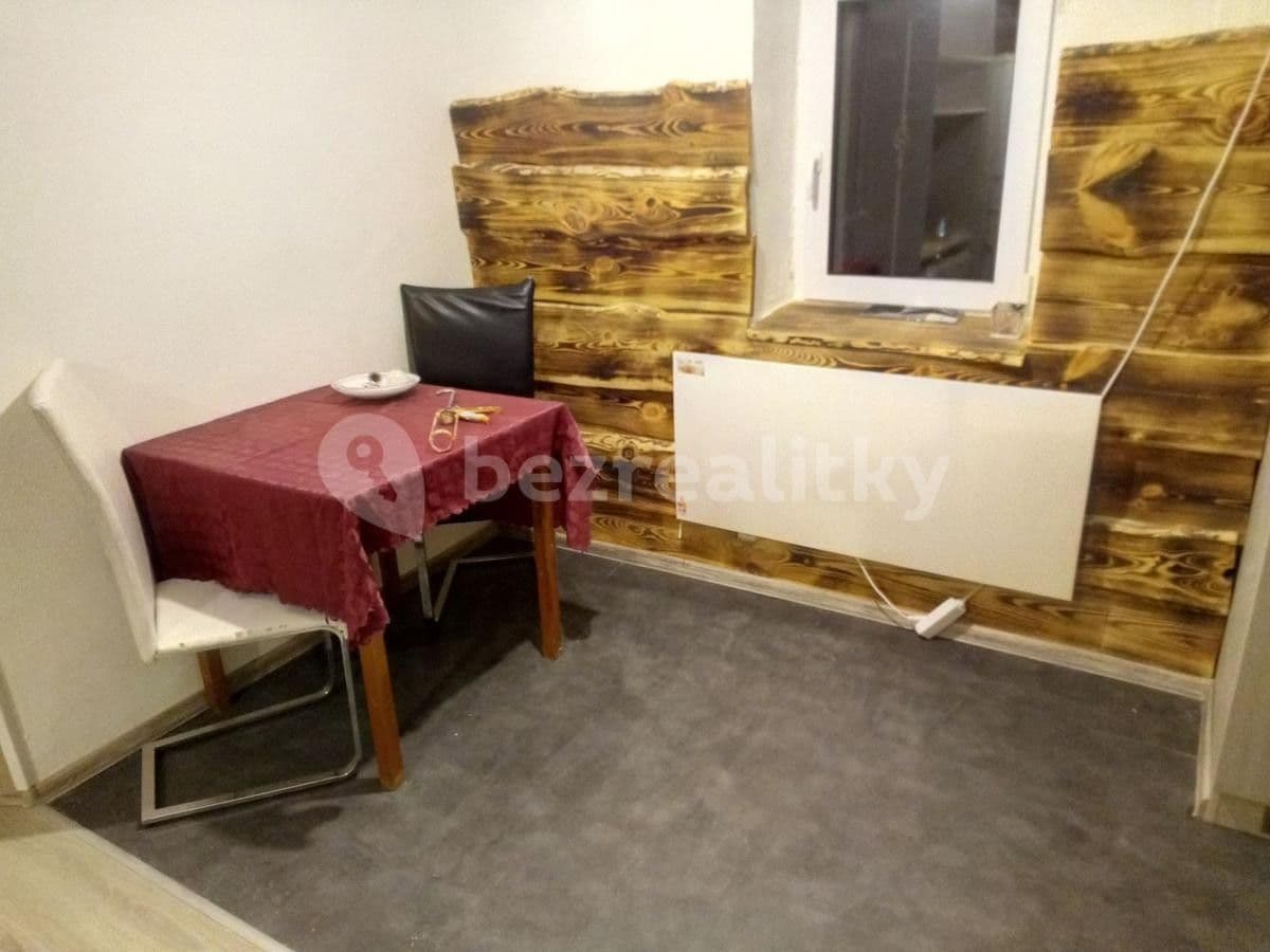 2 bedroom with open-plan kitchen flat to rent, 65 m², Jestřabí Lhota, Středočeský Region 2 bedroom with open-plan kitchen flat to rent, 65 m², Jestřabí Lhota, Středočeský Region