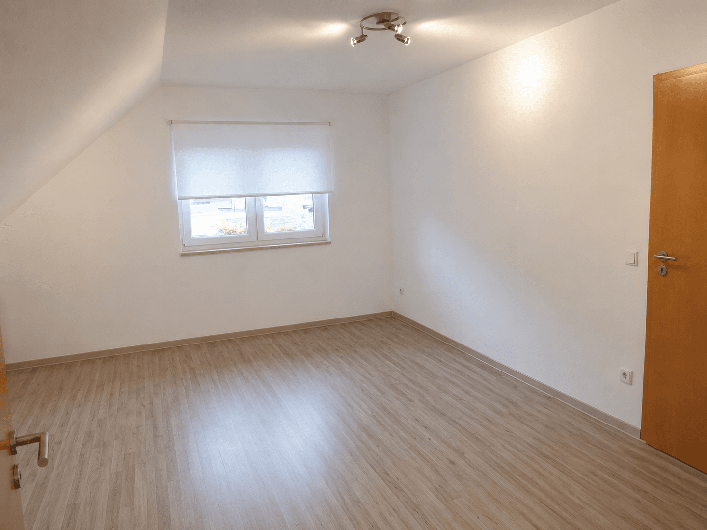 house for sale, 300 m², Mönchengladbach, North Rhine-Westphalia house for sale, 300 m², Mönchengladbach, North Rhine-Westphalia