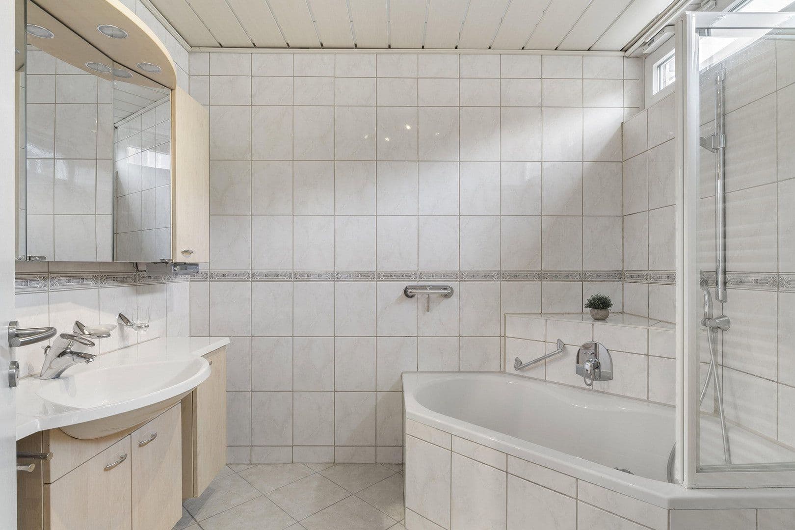 house for sale, 166 m², Schwalbach am Taunus, Hesse house for sale, 166 m², Schwalbach am Taunus, Hesse
