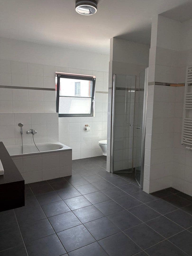 3 bedroom flat to rent, 105 m², Rostock, Mecklenburg-Vorpommern 3 bedroom flat to rent, 105 m², Rostock, Mecklenburg-Vorpommern