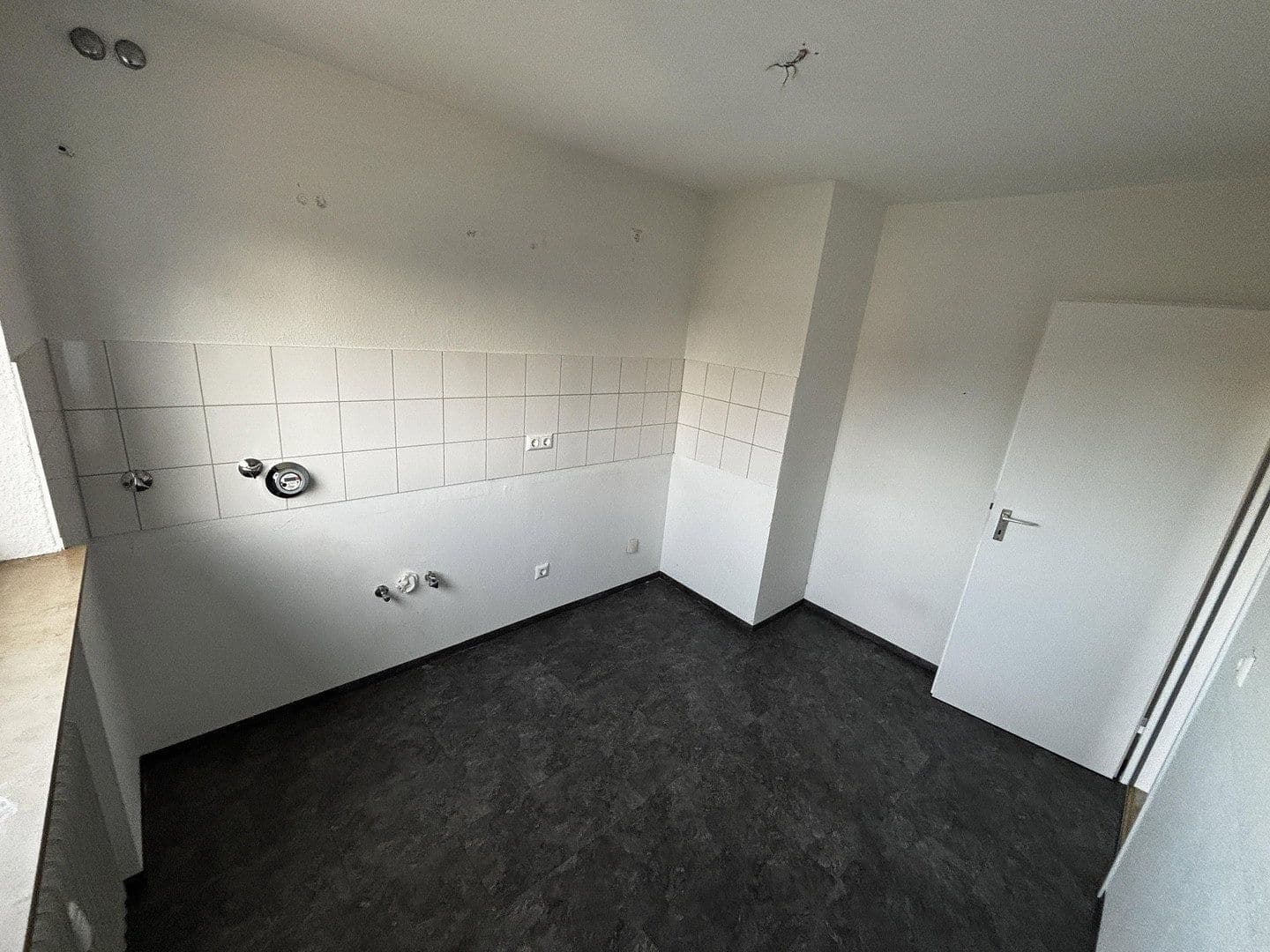2 bedroom with open-plan kitchen flat to rent, 120 m², Gänsweg 4, Neu-Ulm, Bavaria 2 bedroom with open-plan kitchen flat to rent, 120 m², Gänsweg 4, Neu-Ulm, Bavaria