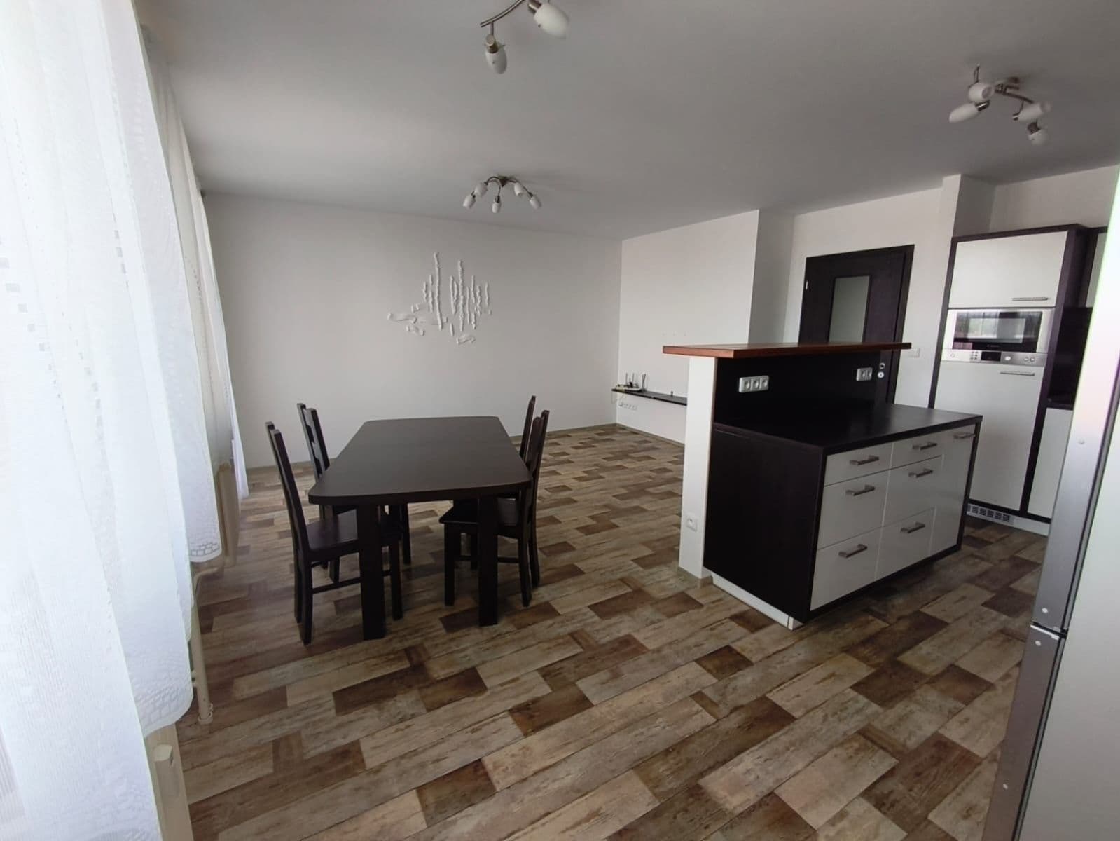 3 bedroom with open-plan kitchen flat to rent, 84 m², Žitenická, Čáslav, Středočeský Region 3 bedroom with open-plan kitchen flat to rent, 84 m², Žitenická, Čáslav, Středočeský Region
