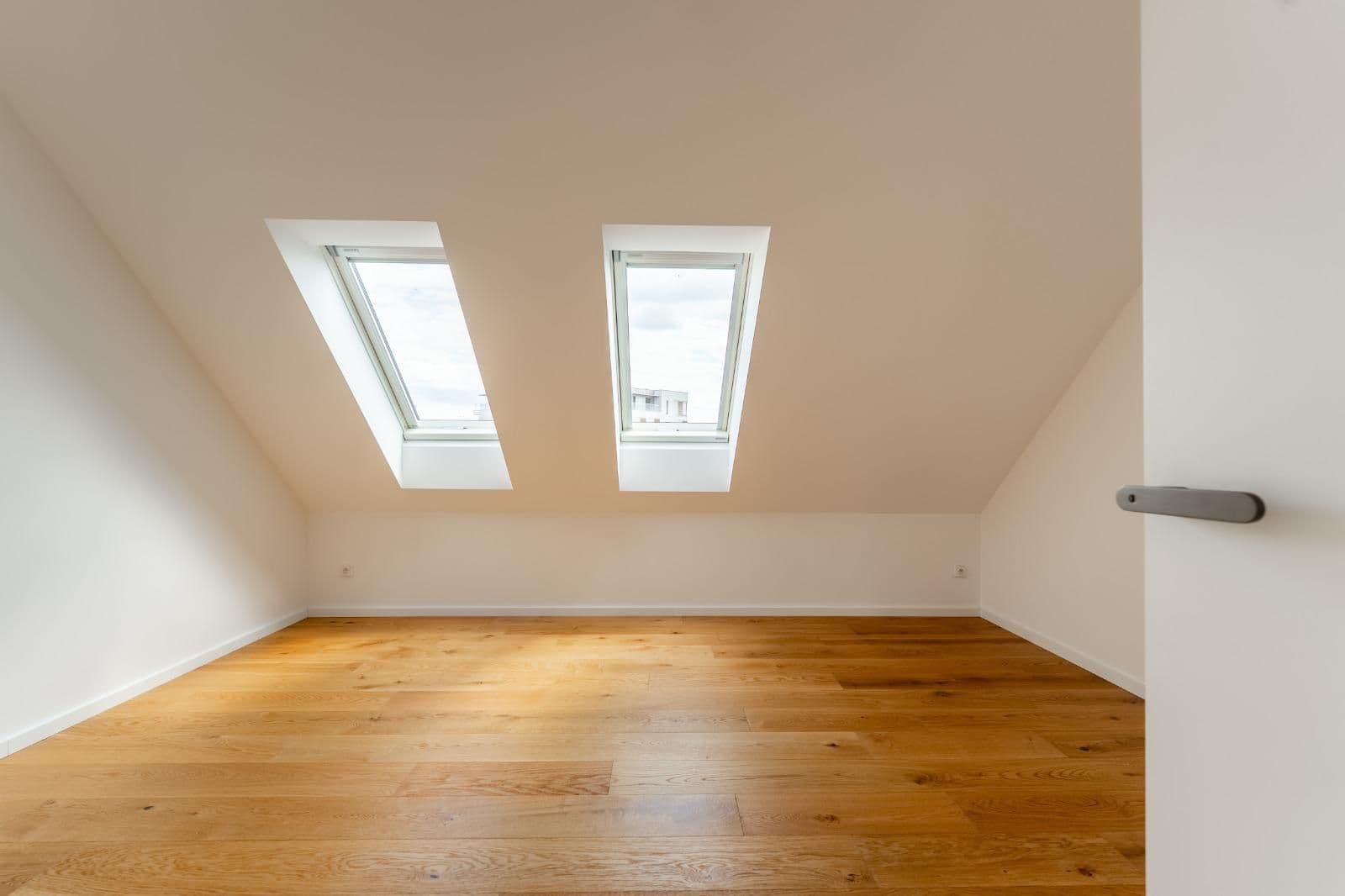 2 bedroom with open-plan kitchen flat to rent, 65 m², U Uranie, Prague, Prague 2 bedroom with open-plan kitchen flat to rent, 65 m², U Uranie, Prague, Prague