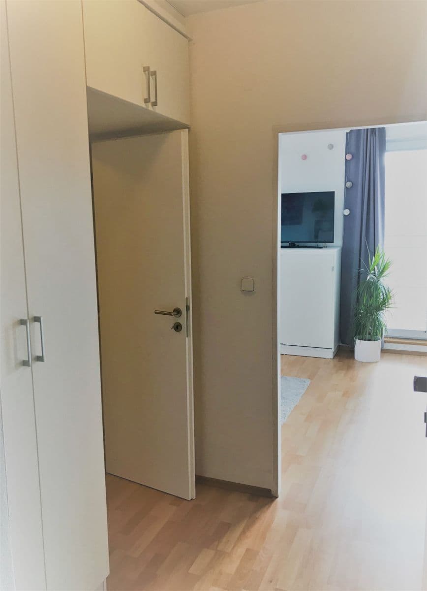 Studio flat to rent, 31 m², Bratří Dohalských, Prague, Prague Studio flat to rent, 31 m², Bratří Dohalských, Prague, Prague