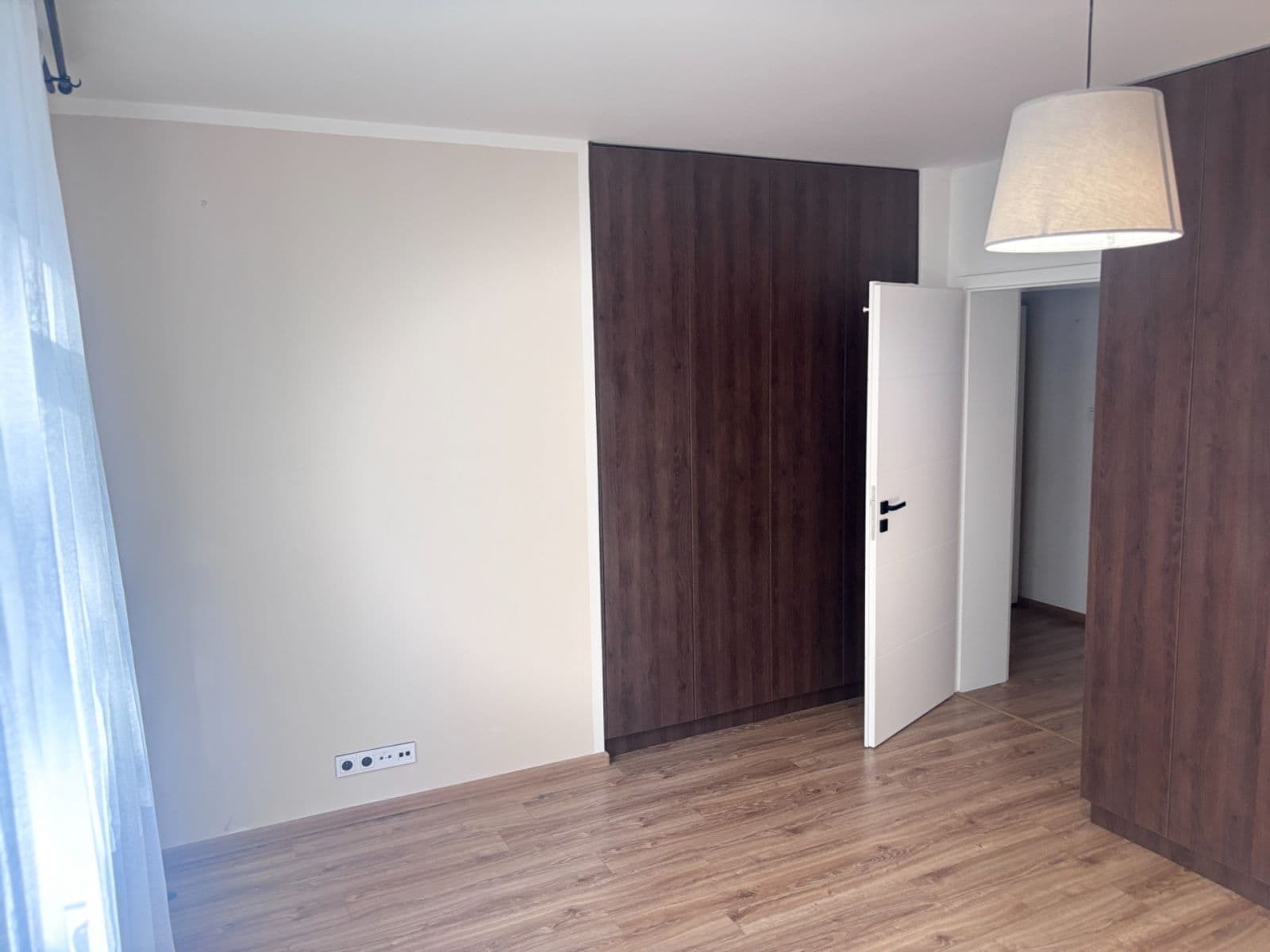 2 bedroom with open-plan kitchen flat to rent, 75 m², Šrobárova, Ostrava, Moravskoslezský Region 2 bedroom with open-plan kitchen flat to rent, 75 m², Šrobárova, Ostrava, Moravskoslezský Region