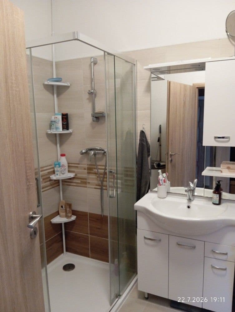 1 bedroom with open-plan kitchen flat to rent, 50 m², Nad Zahradnictvím, Beroun, Středočeský Region 1 bedroom with open-plan kitchen flat to rent, 50 m², Nad Zahradnictvím, Beroun, Středočeský Region