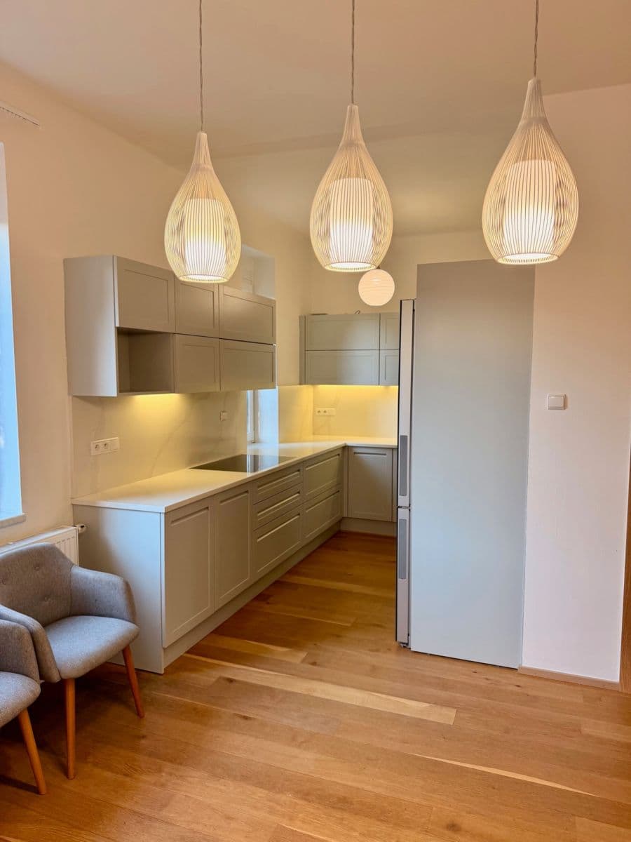 2 bedroom with open-plan kitchen flat to rent, 105 m², České družiny, Prague, Prague 2 bedroom with open-plan kitchen flat to rent, 105 m², České družiny, Prague, Prague