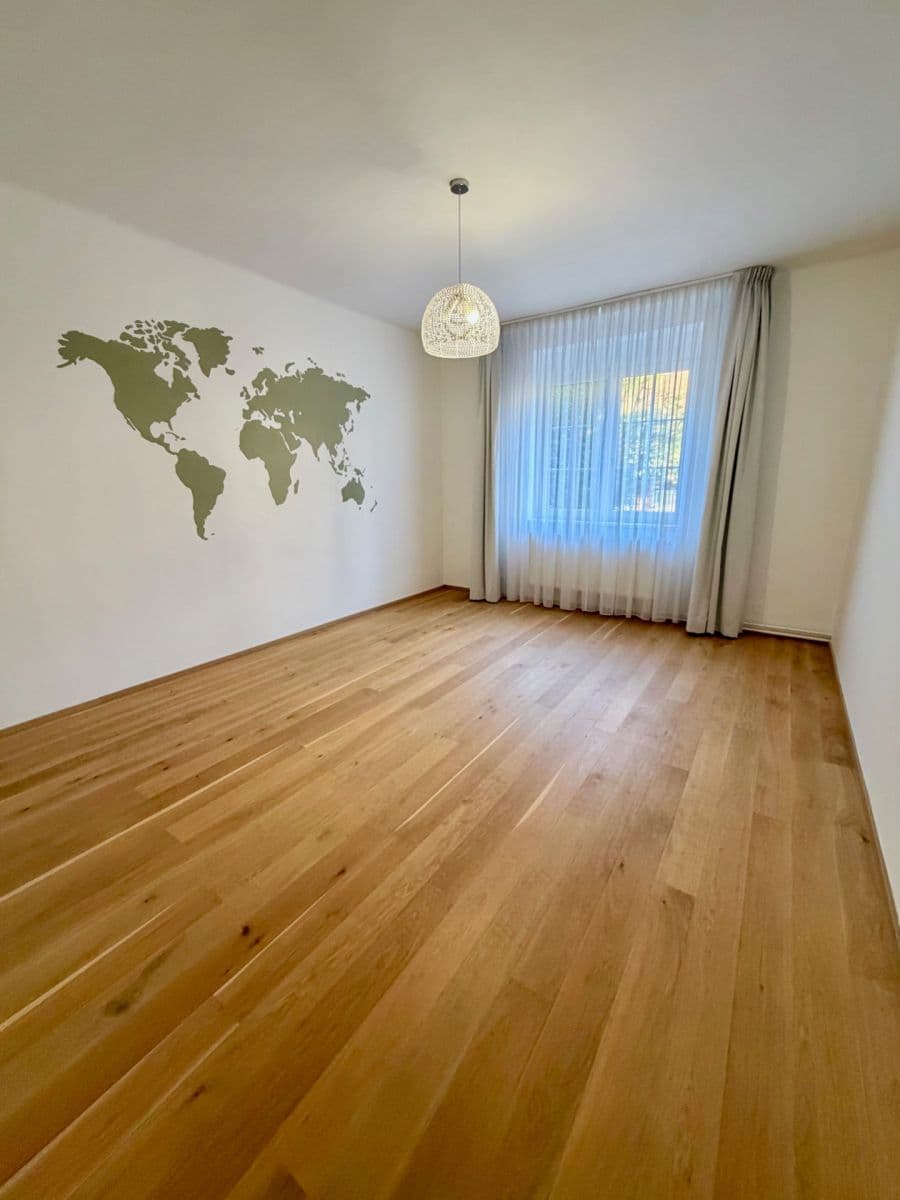 2 bedroom with open-plan kitchen flat to rent, 105 m², České družiny, Prague, Prague 2 bedroom with open-plan kitchen flat to rent, 105 m², České družiny, Prague, Prague