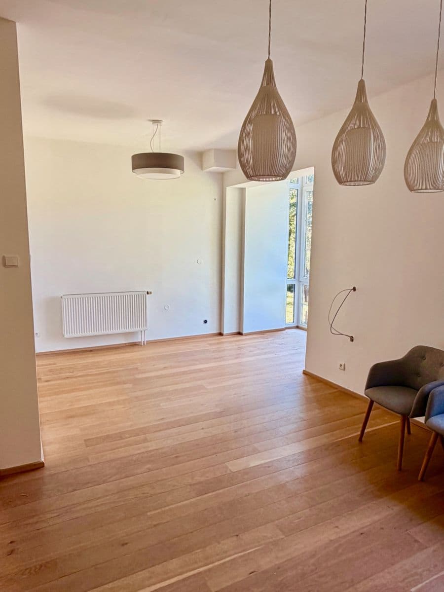 2 bedroom with open-plan kitchen flat to rent, 105 m², České družiny, Prague, Prague 2 bedroom with open-plan kitchen flat to rent, 105 m², České družiny, Prague, Prague