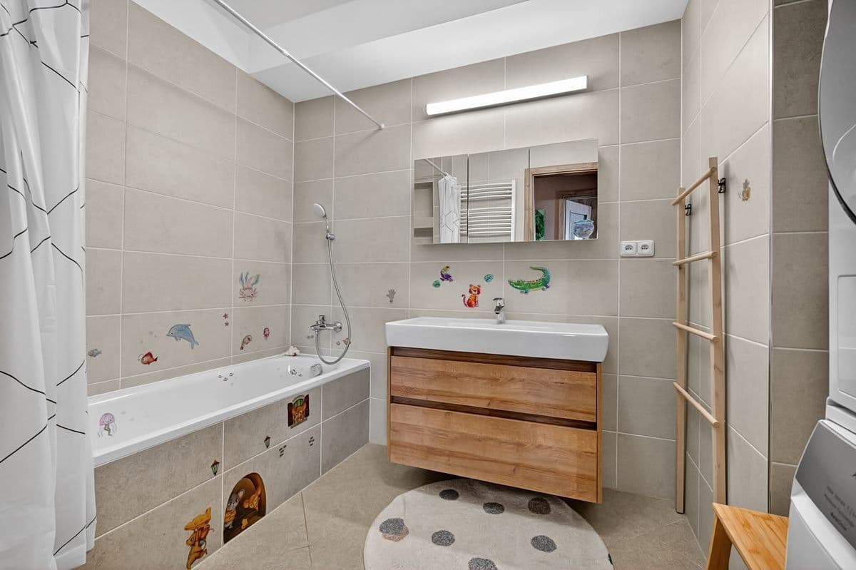 3 bedroom with open-plan kitchen flat for sale, 122 m², Ferrariho, Prague, Prague 3 bedroom with open-plan kitchen flat for sale, 122 m², Ferrariho, Prague, Prague