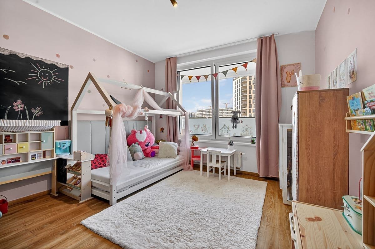 3 bedroom with open-plan kitchen flat for sale, 122 m², Ferrariho, Prague, Prague 3 bedroom with open-plan kitchen flat for sale, 122 m², Ferrariho, Prague, Prague