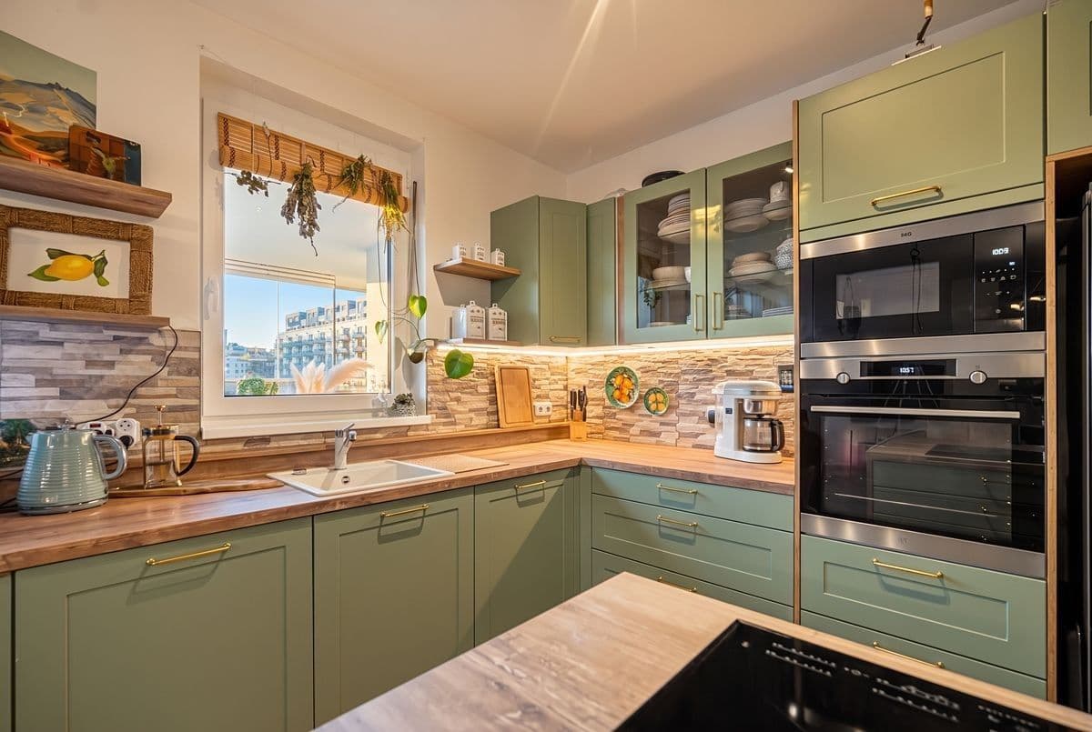 3 bedroom with open-plan kitchen flat for sale, 122 m², Ferrariho, Prague, Prague 3 bedroom with open-plan kitchen flat for sale, 122 m², Ferrariho, Prague, Prague