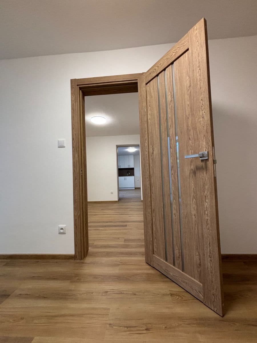 2 bedroom with open-plan kitchen flat to rent, 60 m², Přáslavská, Olomouc, Olomoucký Region 2 bedroom with open-plan kitchen flat to rent, 60 m², Přáslavská, Olomouc, Olomoucký Region