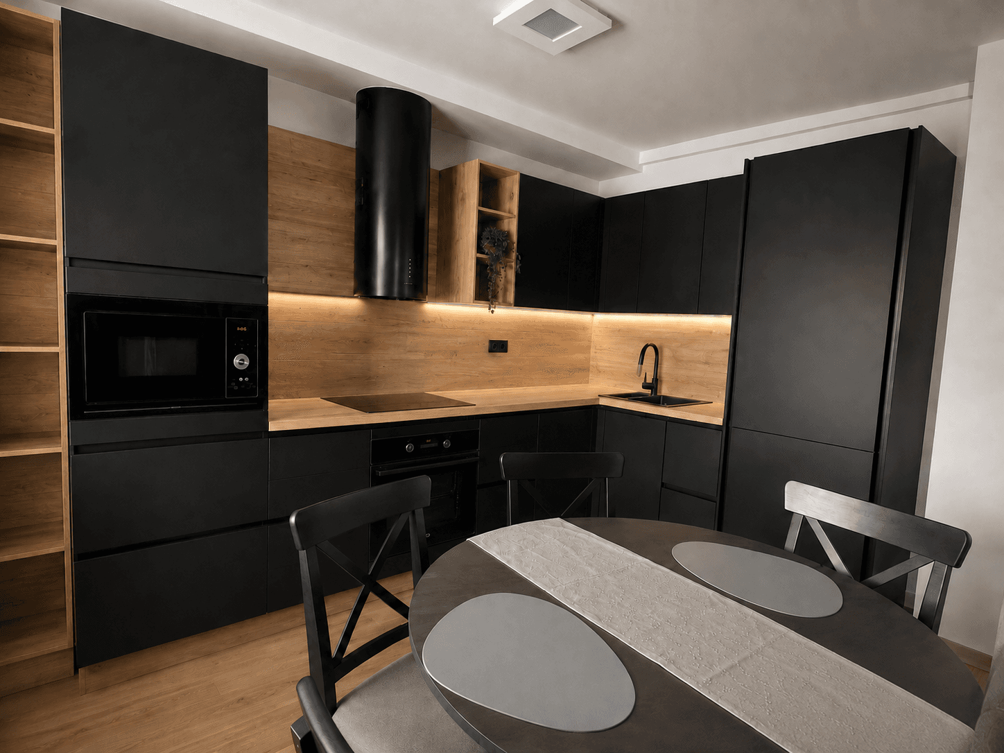 2 bedroom with open-plan kitchen flat to rent, 54 m², Kaplická, Prague, Prague 2 bedroom with open-plan kitchen flat to rent, 54 m², Kaplická, Prague, Prague