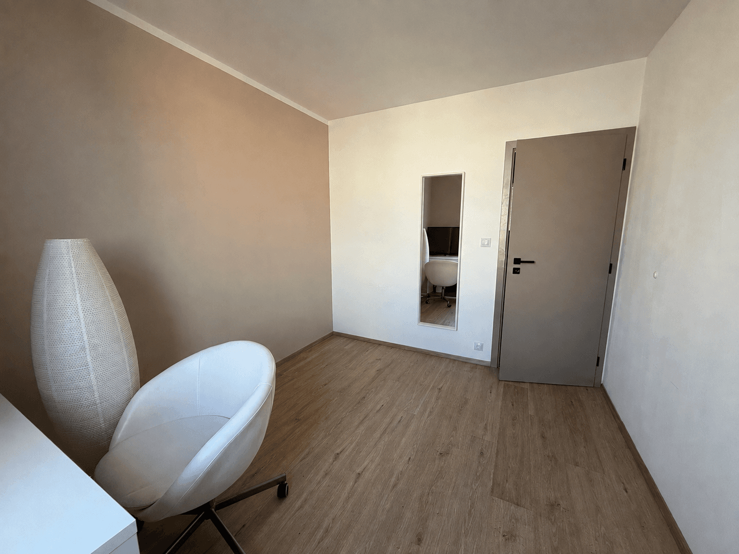 2 bedroom with open-plan kitchen flat to rent, 54 m², Kaplická, Prague, Prague 2 bedroom with open-plan kitchen flat to rent, 54 m², Kaplická, Prague, Prague