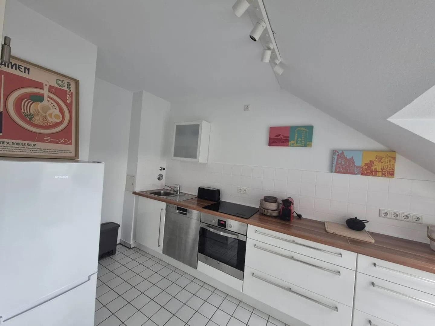 2 bedroom flat to rent, 38 m², Rheinbrohler Weg 26, Düsseldorf, North Rhine-Westphalia 2 bedroom flat to rent, 38 m², Rheinbrohler Weg 26, Düsseldorf, North Rhine-Westphalia