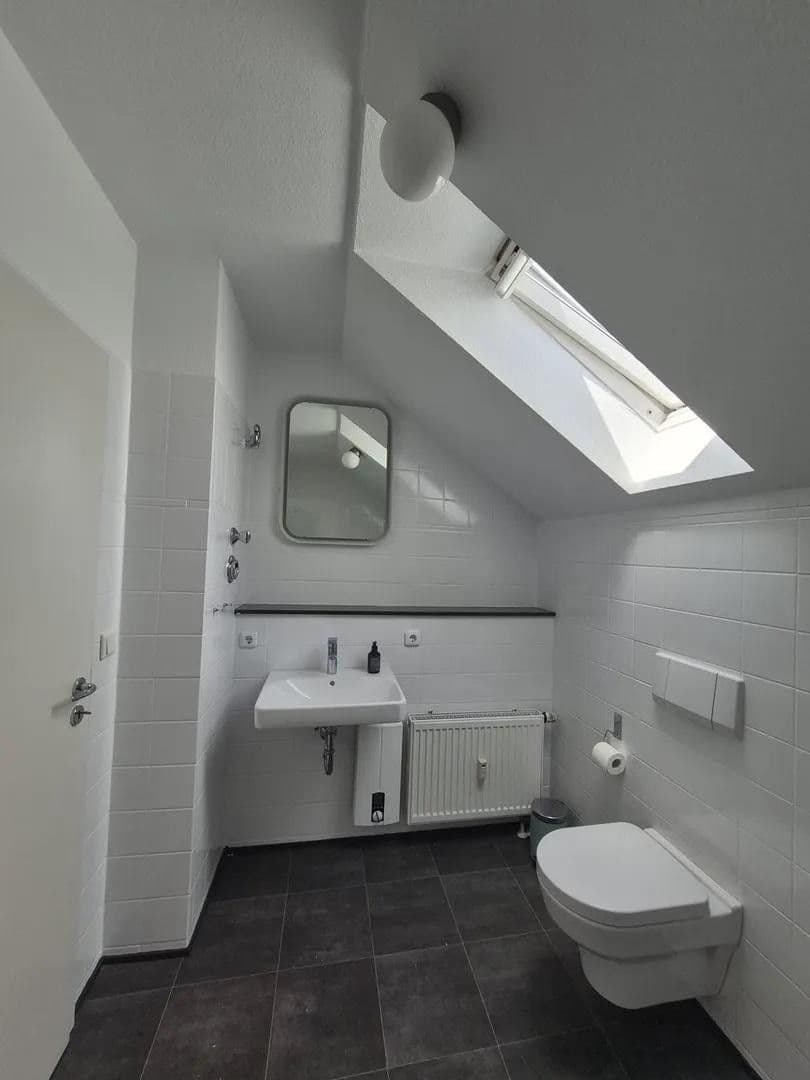 2 bedroom flat to rent, 38 m², Rheinbrohler Weg 26, Düsseldorf, North Rhine-Westphalia 2 bedroom flat to rent, 38 m², Rheinbrohler Weg 26, Düsseldorf, North Rhine-Westphalia