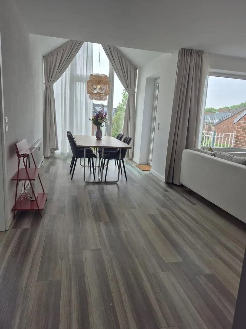 2 bedroom flat to rent, 38 m², Rheinbrohler Weg 26, Düsseldorf, North Rhine-Westphalia 2 bedroom flat to rent, 38 m², Rheinbrohler Weg 26, Düsseldorf, North Rhine-Westphalia