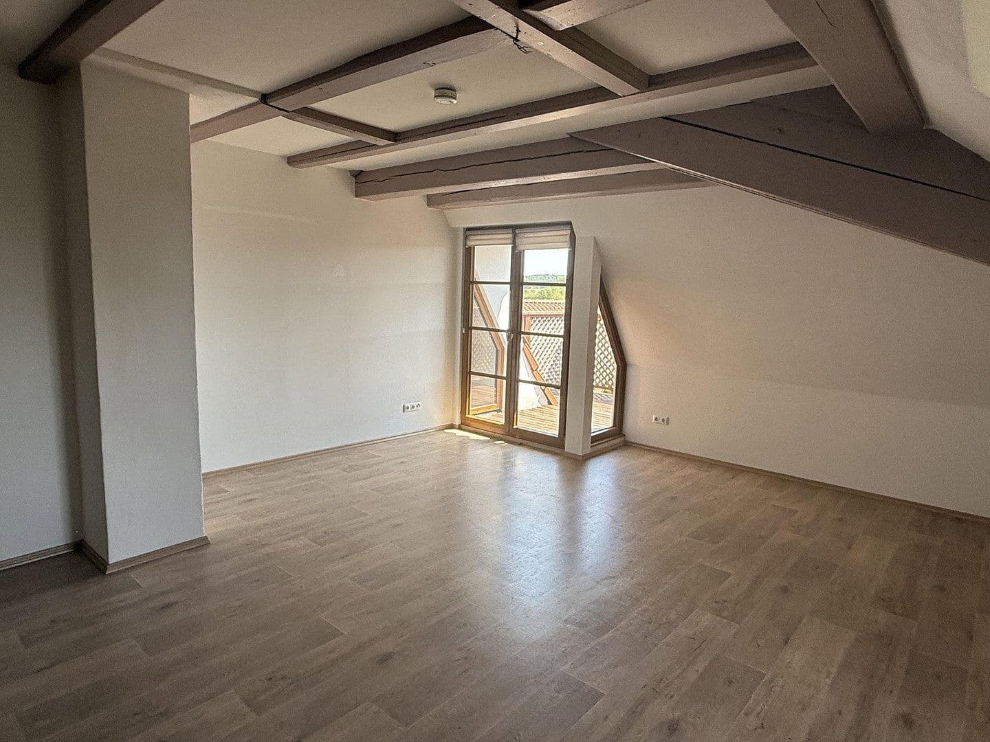 3 bedroom flat to rent, 120 m², Uehlfeld, Bavaria 3 bedroom flat to rent, 120 m², Uehlfeld, Bavaria