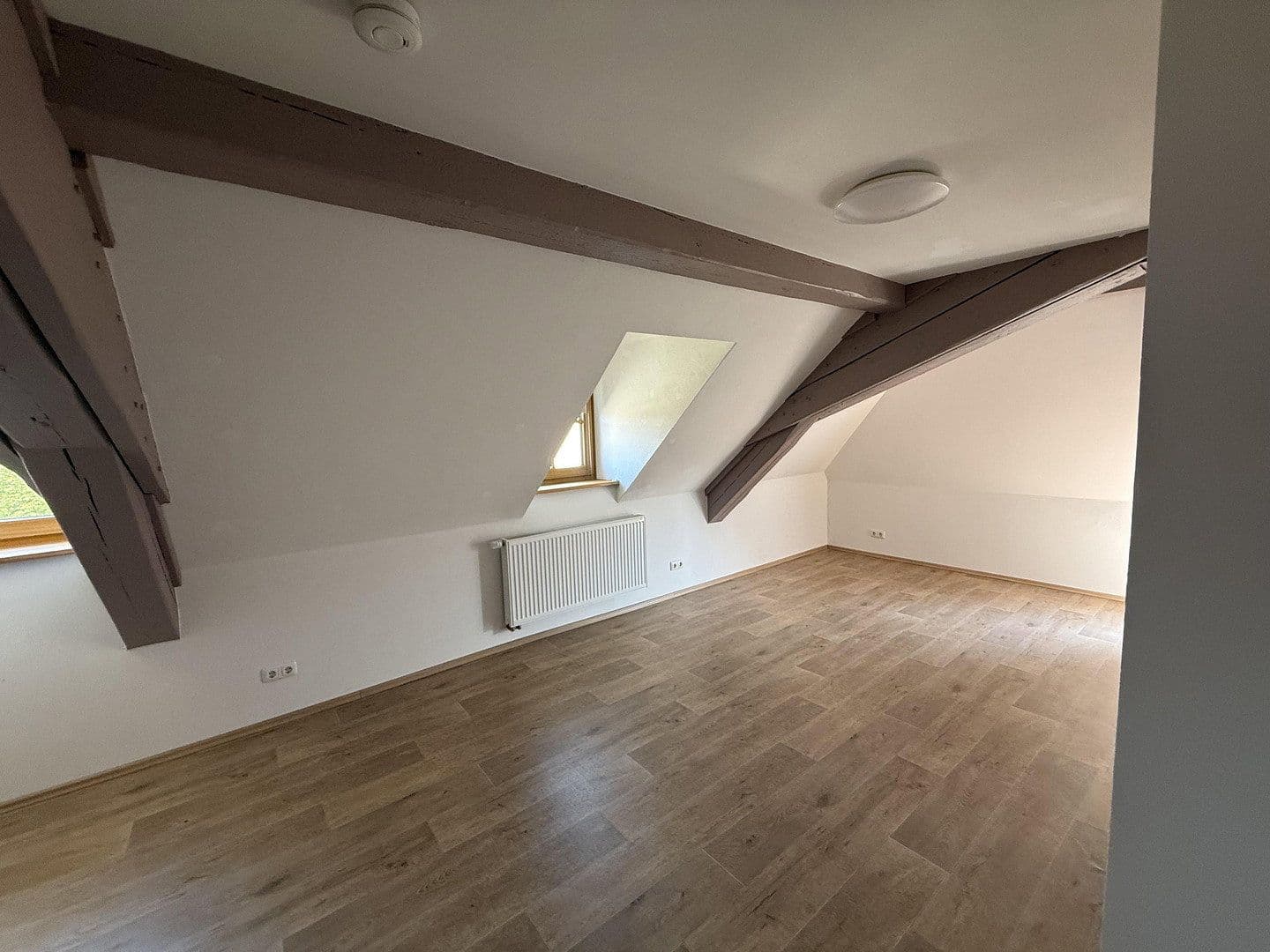 3 bedroom flat to rent, 120 m², Uehlfeld, Bavaria 3 bedroom flat to rent, 120 m², Uehlfeld, Bavaria