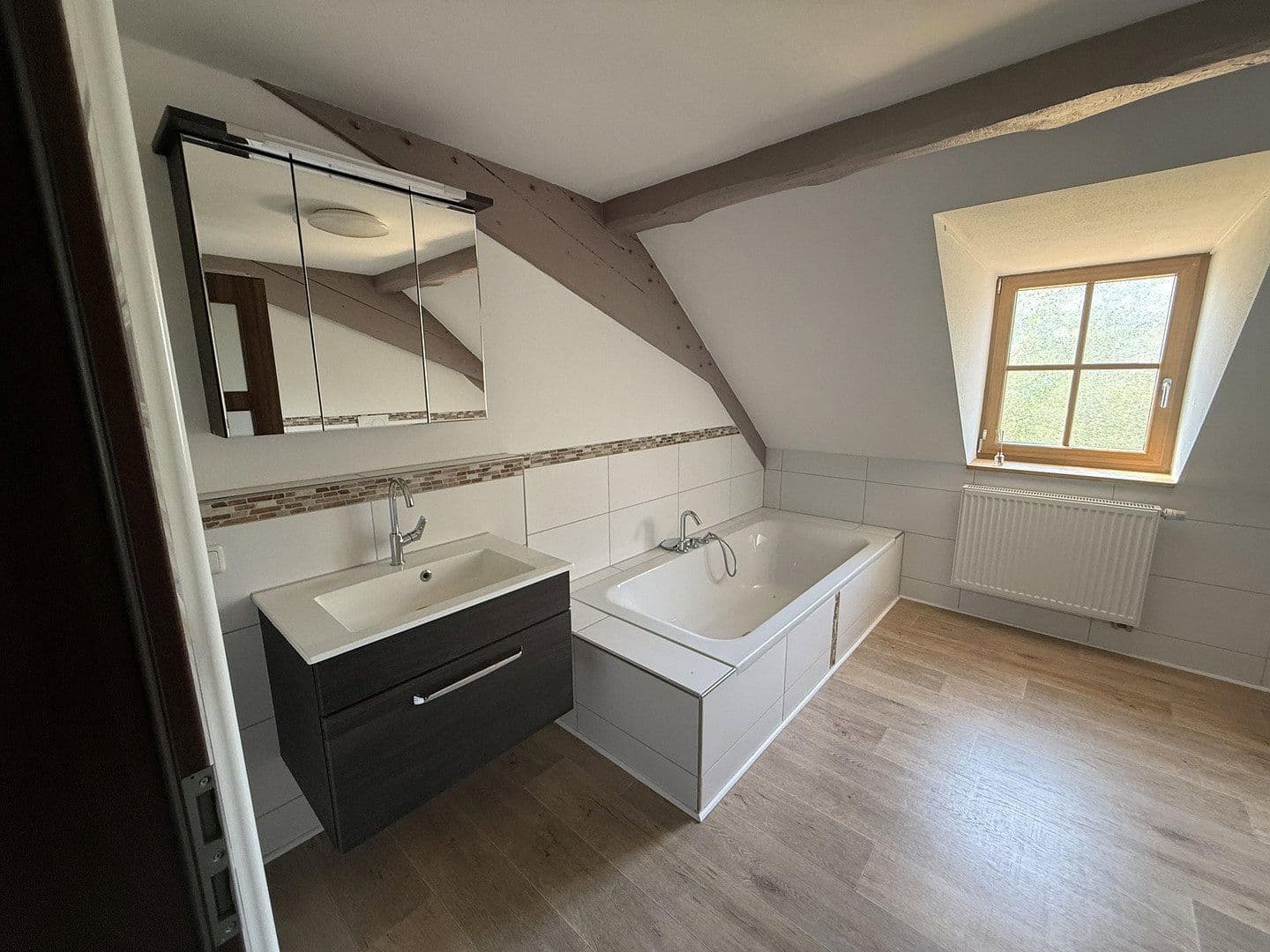 3 bedroom flat to rent, 120 m², Uehlfeld, Bavaria 3 bedroom flat to rent, 120 m², Uehlfeld, Bavaria
