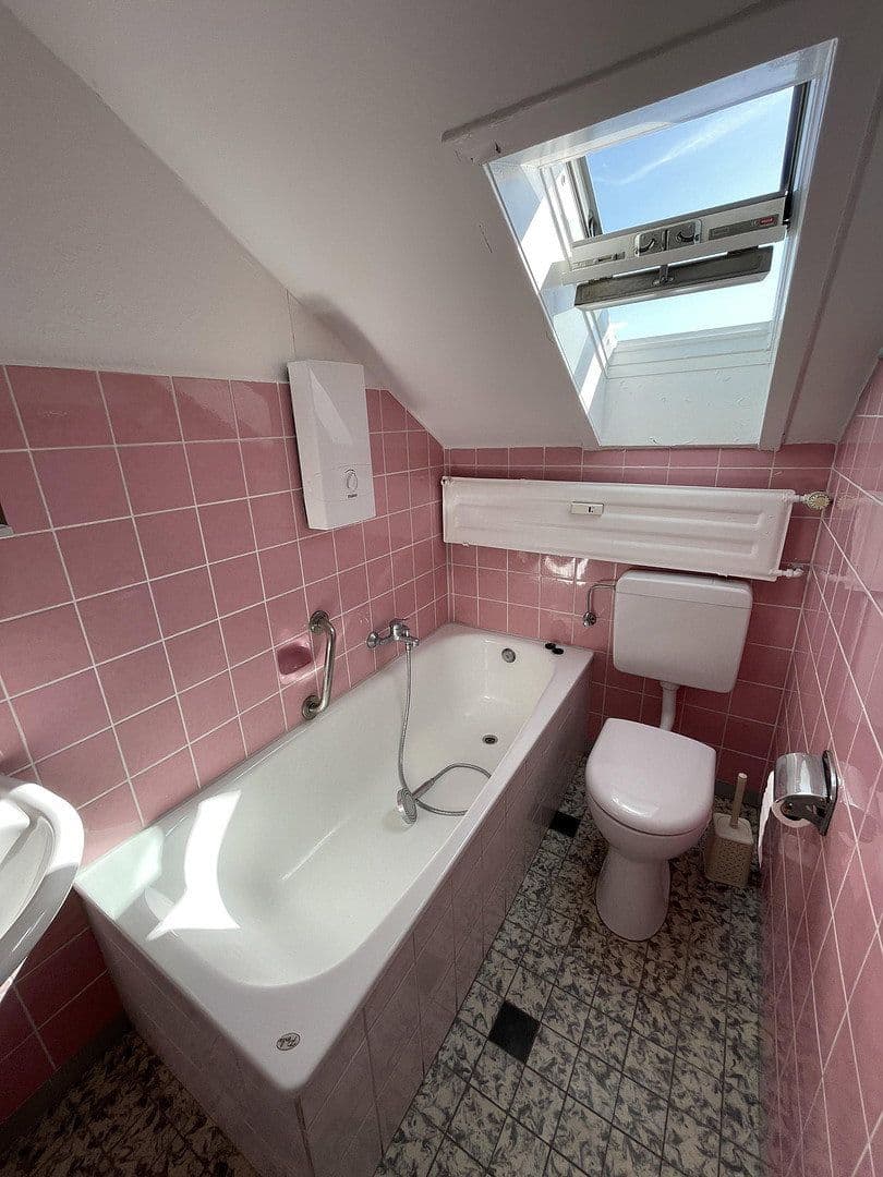 1 bedroom flat to rent, 25 m², Düsseldorf, North Rhine-Westphalia 1 bedroom flat to rent, 25 m², Düsseldorf, North Rhine-Westphalia