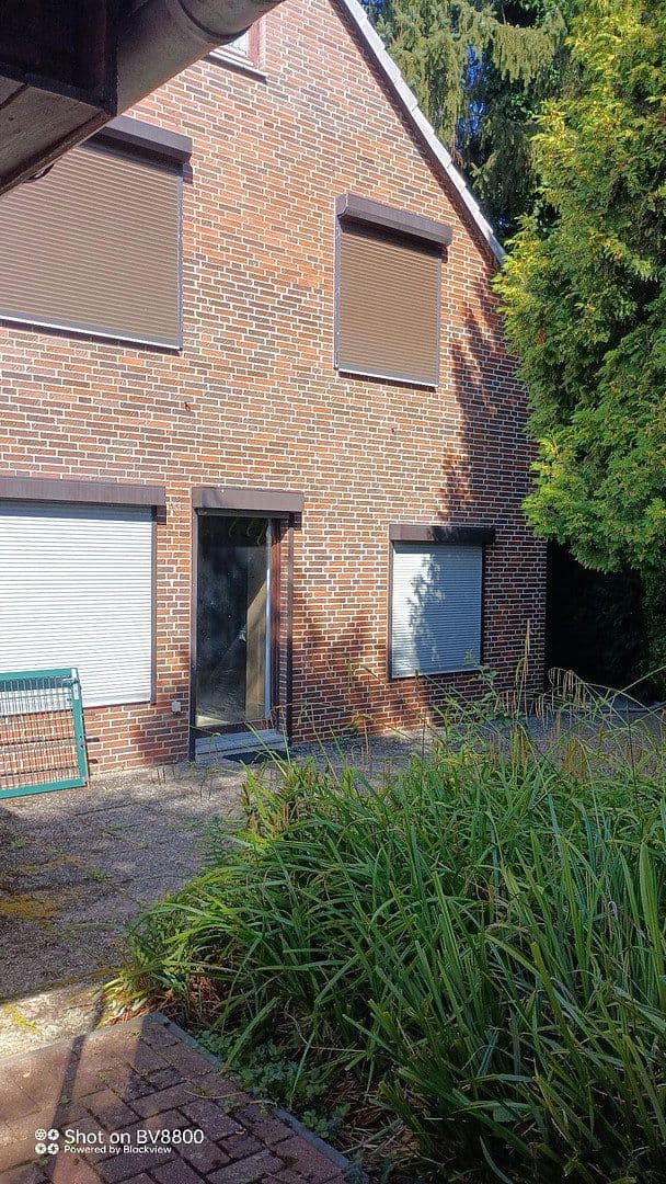 house for sale, 240 m², Rüdigerweg 25, Hanover, Lower Saxony house for sale, 240 m², Rüdigerweg 25, Hanover, Lower Saxony