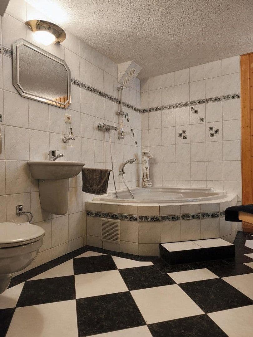 house for sale, 311 m², Arnstadt, Thuringia house for sale, 311 m², Arnstadt, Thuringia