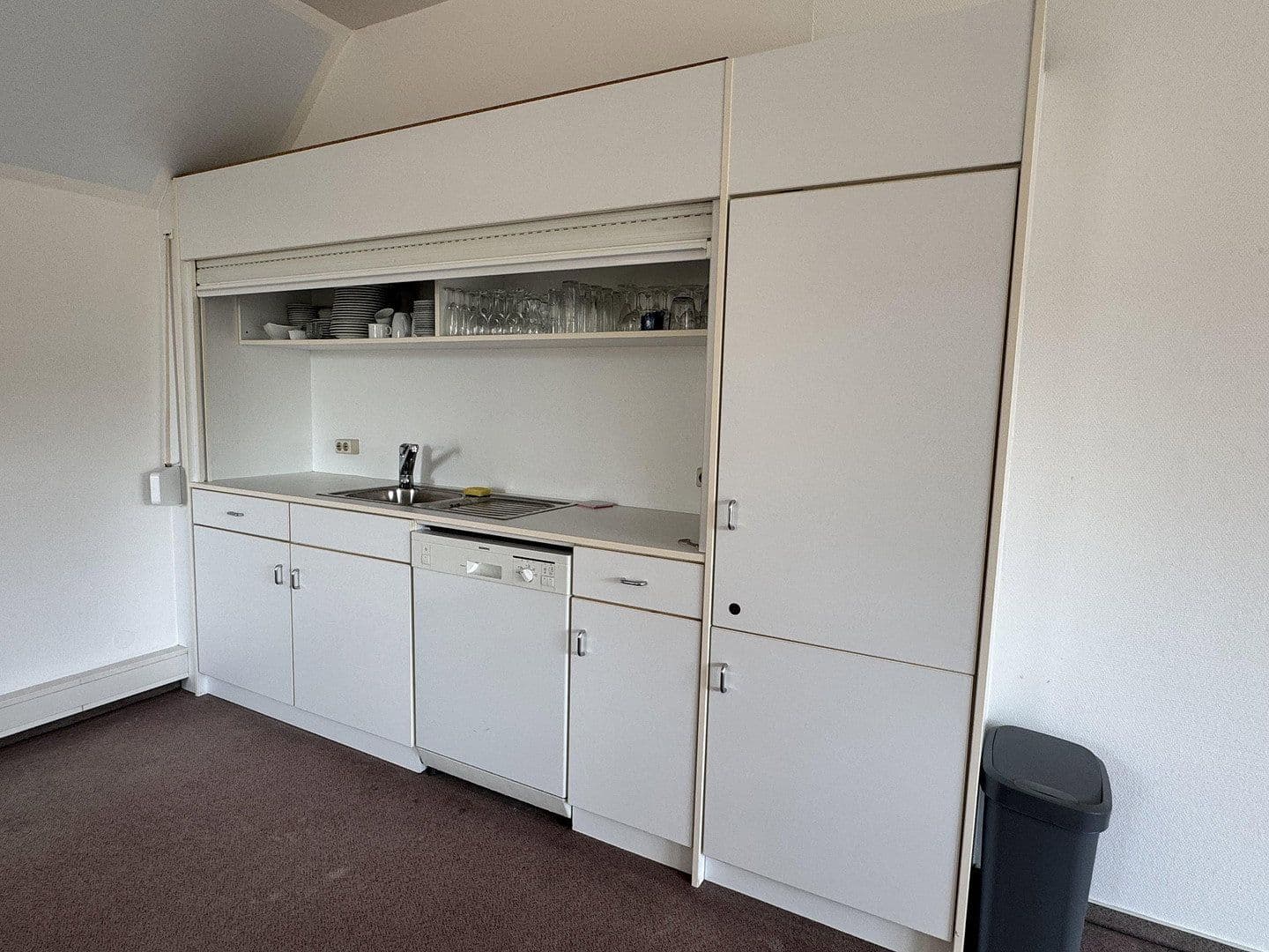 1 bedroom flat to rent, 25 m², Dombach-Sander-Straße 72, Bergisch Gladbach, North Rhine-Westphalia 1 bedroom flat to rent, 25 m², Dombach-Sander-Straße 72, Bergisch Gladbach, North Rhine-Westphalia