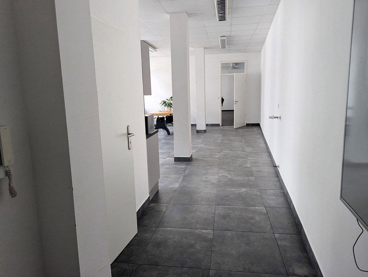 office to rent, 148 m², Schwarzwaldstr. 7a, Pforzheim, Baden-Württemberg office to rent, 148 m², Schwarzwaldstr. 7a, Pforzheim, Baden-Württemberg