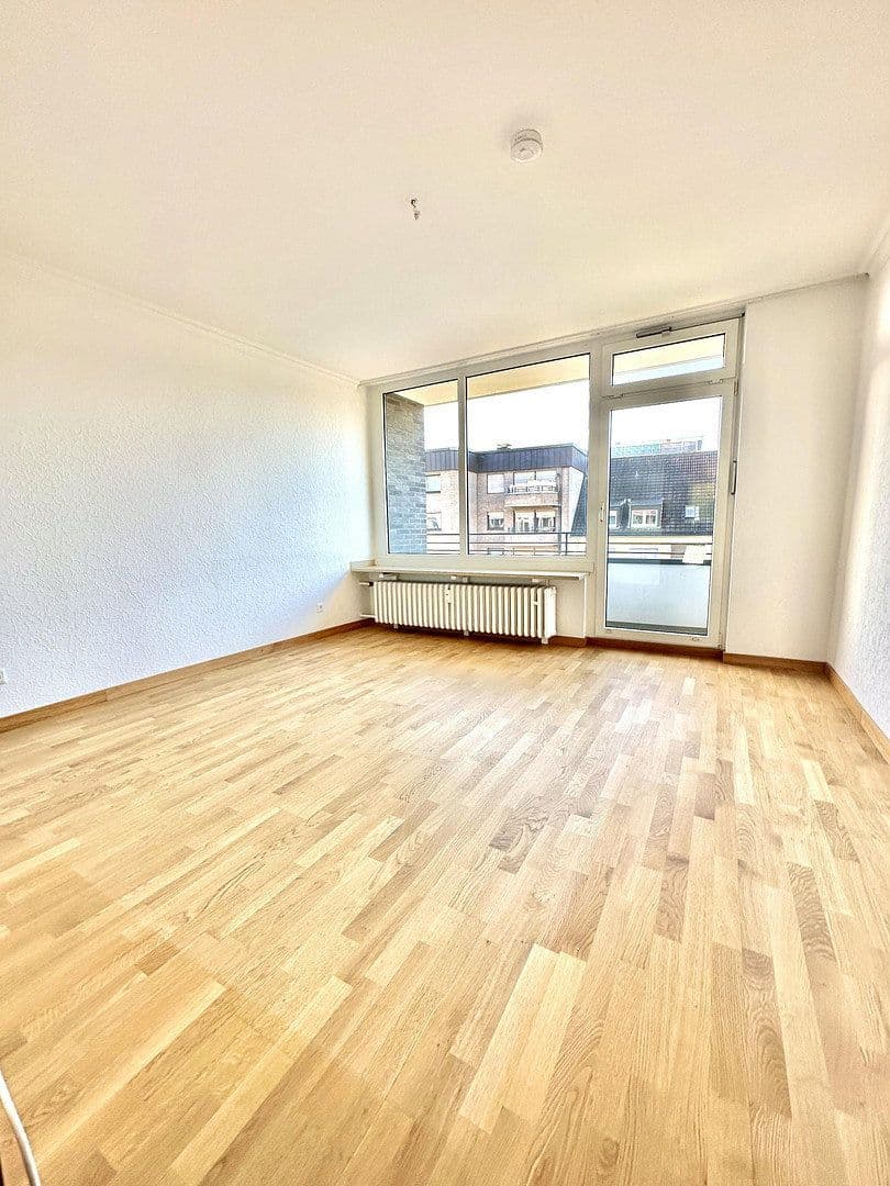 3 bedroom flat to rent, 93 m², Rathelbeckstrasse 350, Düsseldorf, North Rhine-Westphalia 3 bedroom flat to rent, 93 m², Rathelbeckstrasse 350, Düsseldorf, North Rhine-Westphalia