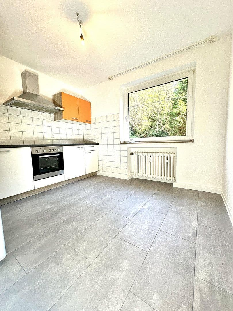 3 bedroom flat to rent, 93 m², Rathelbeckstrasse 350, Düsseldorf, North Rhine-Westphalia 3 bedroom flat to rent, 93 m², Rathelbeckstrasse 350, Düsseldorf, North Rhine-Westphalia
